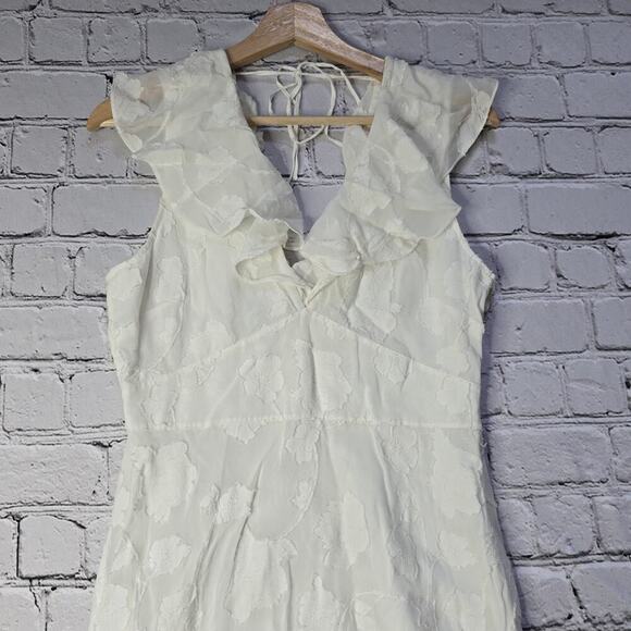 Joie Adella Floral Embroidered Dress In Porcelain White Empire Waist Size 4 - Picture 4 of 14